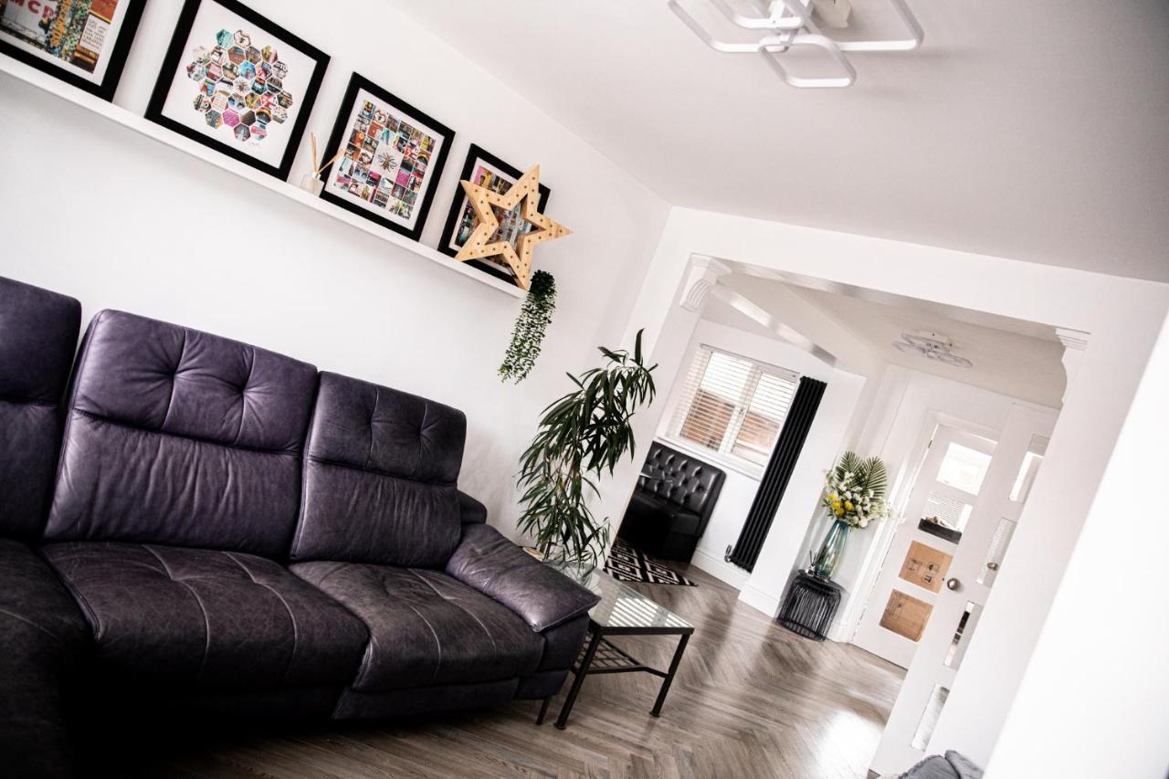 Ferienhaus Inviting 3-bed House In